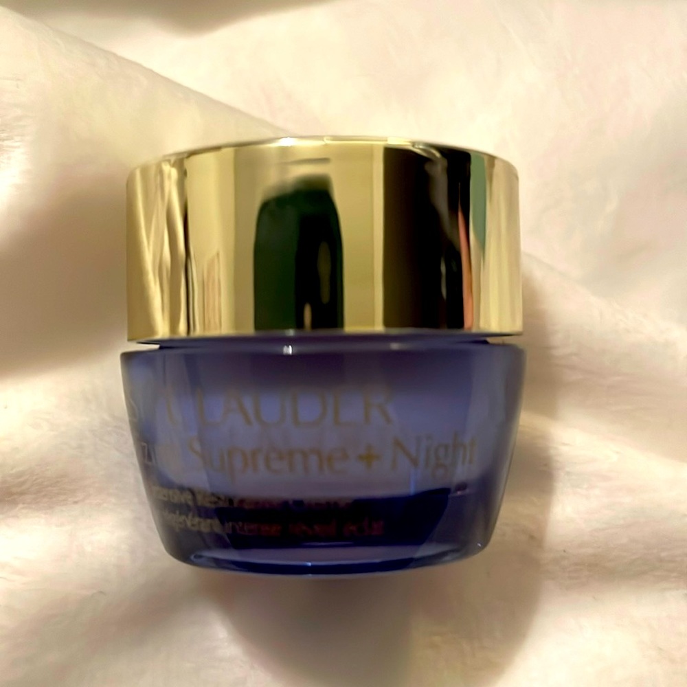 Estee Lauder Revitalizing Supreme + Night